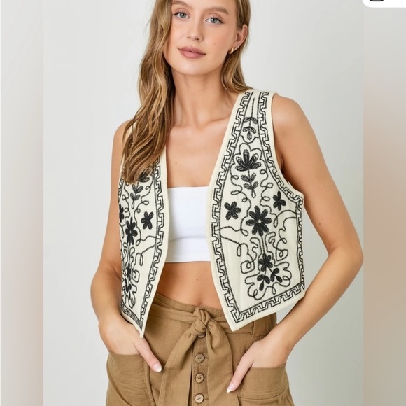 Polagram Tops - Polagram Cream with Black Floral Embroidered Vest. 